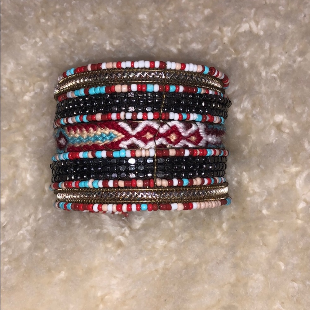 ❌SOLD❌Bohemian beaded and braided bracelet